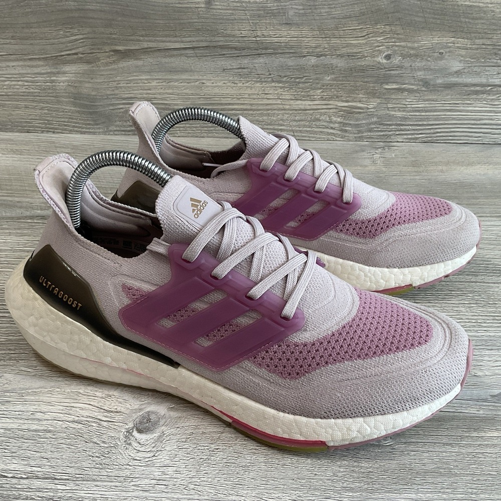 Adidas Ultraboost Women's Size 9 Running Shoes Purple Pink Mesh S23831 Lace Up